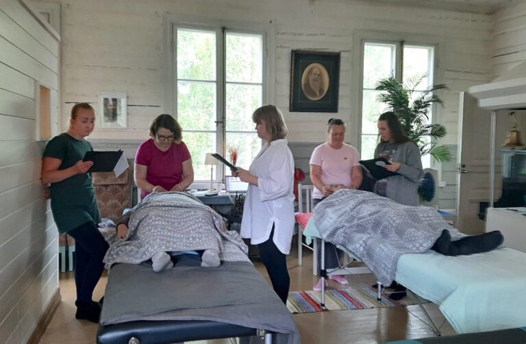 Uudistunut Brain Relief -hoitajakoulutus tarjoaa enemmän kuin koskaan