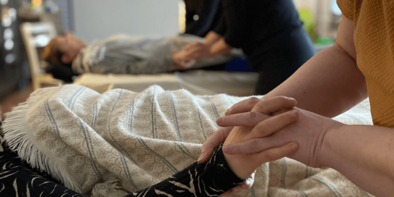 Kevään Auvo Brain Relief -hoitajakoulutukset julkaistaan 27.12. – tule mukaan infotilaisuuteen!