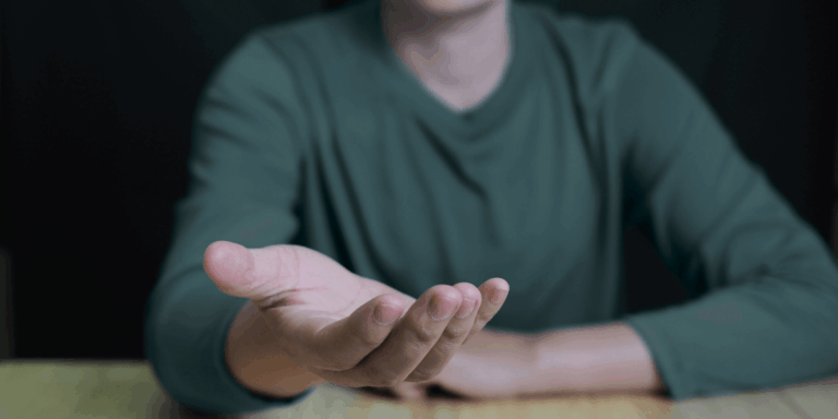 Hoitajakoulutuksen stipendi – tukea hyvinvointialan mikroyrittäjille